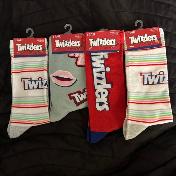 Twizzler Bundle 4 Pairs of Socks! - Picture 1 of 1